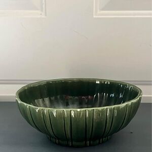 Vintage Haegar Potteries 40208 Green Oval Bowl